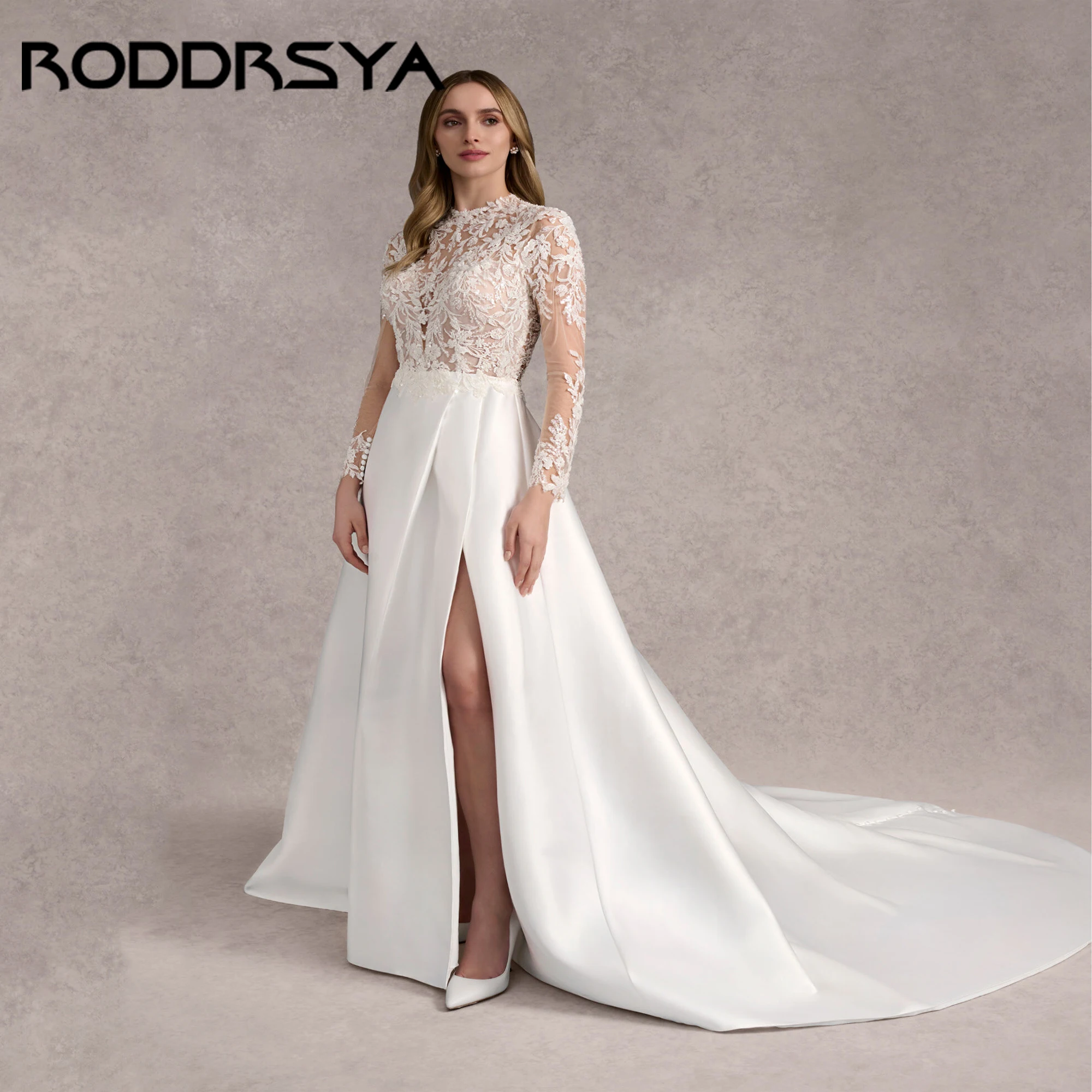 High Neck Cutout Back Wedding Dress Sleeveless Lace Applique A-Line Bride Gowns Vestidos De Novia Sweep Train Corto Customized
High Neck Cutout Back Wedding Dress Sleeveless Lace Applique A-Line Bride Gowns Vestidos De Novia Sweep Train Corto Customized