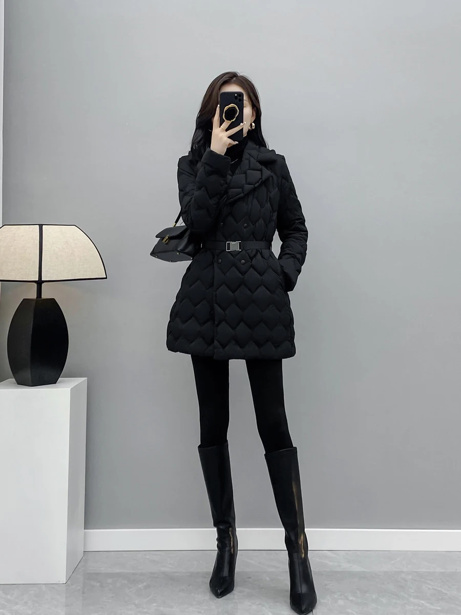 Зима 2025 г. Женский костюм Bla с воротником на пуху Jaet ort Легкое пальто Du Feather Sli Корейский Sle Commute Faion
Зима 2025 г. Женский костюм Bla с воротником на пуху Jaet ort Легкое пальто Du Feather Sli Корейский Sle Commute Faion