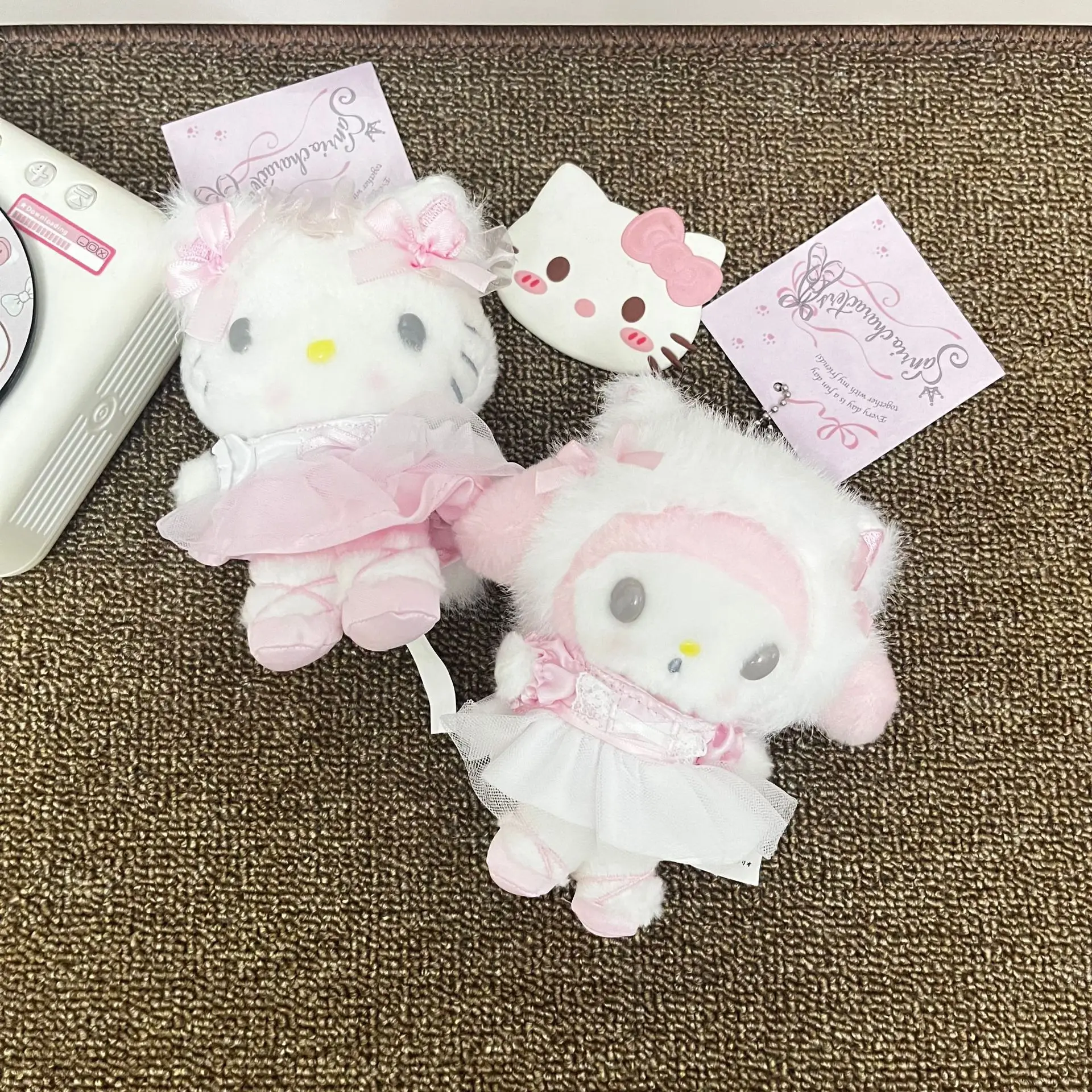 Kawaii Hello Kitty My Melody балетная серия плюшевый рюкзак кулон аниме Sanrio сердце девушки милый плюшевый брелок подарок для девочек
Kawaii Hello Kitty My Melody балетная серия плюшевый рюкзак кулон аниме Sanrio сердце девушки милый плюшевый брелок подарок для девочек