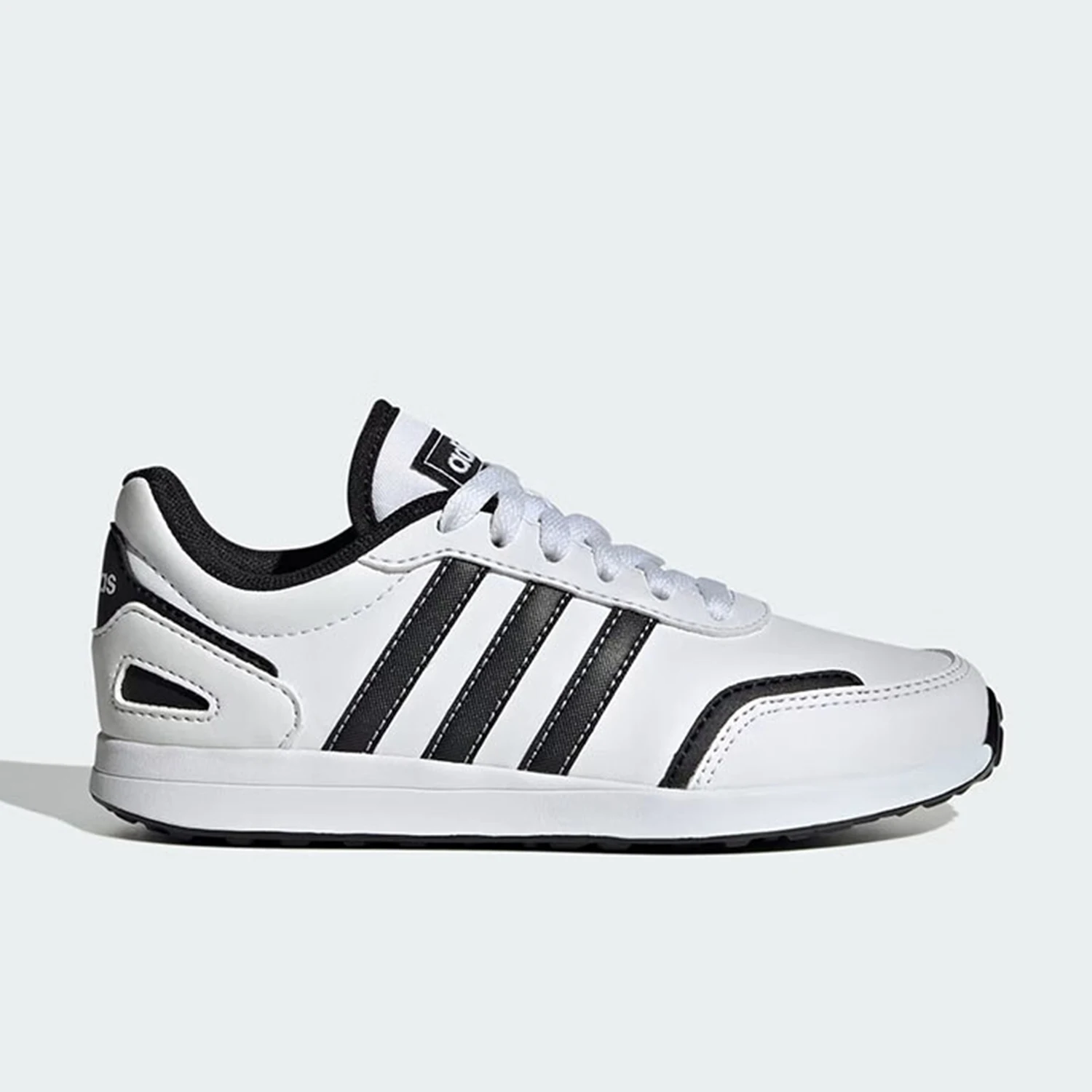 Adidas genuine sports children's low cut fashionable anti slip and wear-resistant casual shoes IG9636
Adidas genuine sports children's low cut fashionable anti slip and wear-resistant casual shoes IG9636