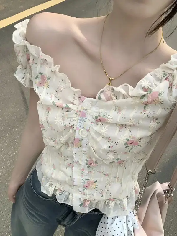 Unique Floral Short Style Fashionable Waist V-neck Puff Sleeve One-shoulder Sweet and Spicy Top Shirt
Unique Floral Short Style Fashionable Waist V-neck Puff Sleeve One-shoulder Sweet and Spicy Top Shirt