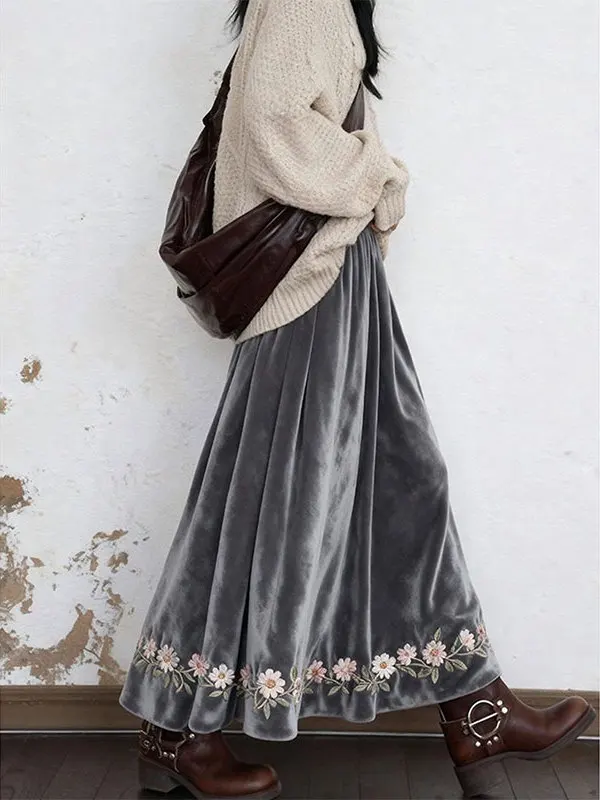 plus Size Velvet Embroidered High Waist A-Line Skirt Women's Autumn Winter Luxury Style Half-length Skirt Casual Wear
plus Size Velvet Embroidered High Waist A-Line Skirt Women's Autumn Winter Luxury Style Half-length Skirt Casual Wear