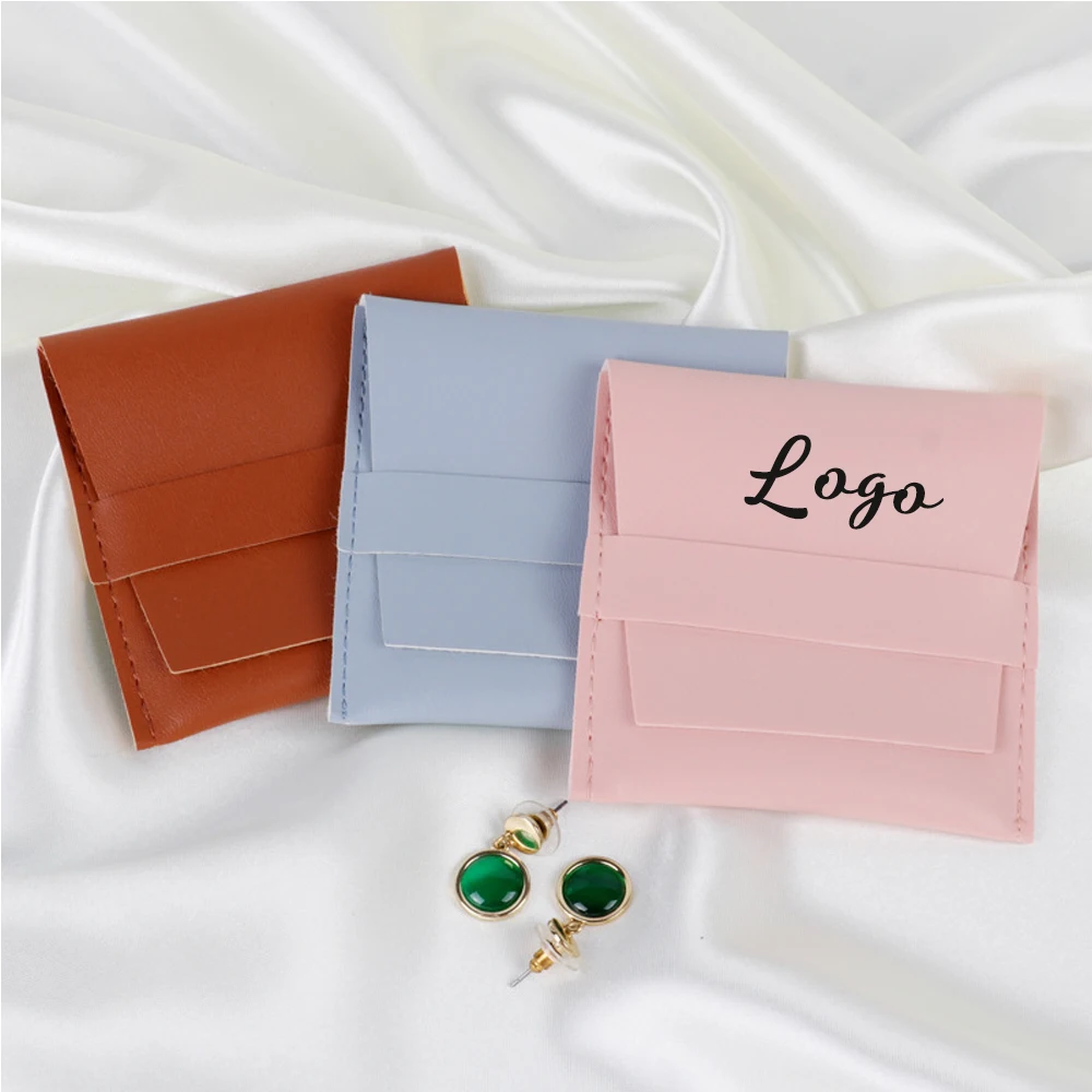 50 шт., черный чехол для упаковки ювелирных изделий из искусственной кожи на заказ, индивидуальный логотип, шикарные кожаные свадебные сумки, ожерелье, серьги, карман для пыли
50 шт., черный чехол для упаковки ювелирных изделий из искусственной кожи на заказ, индивидуальный логотип, шикарные кожаные свадебные сумки, ожерелье, серьги, карман для пыли