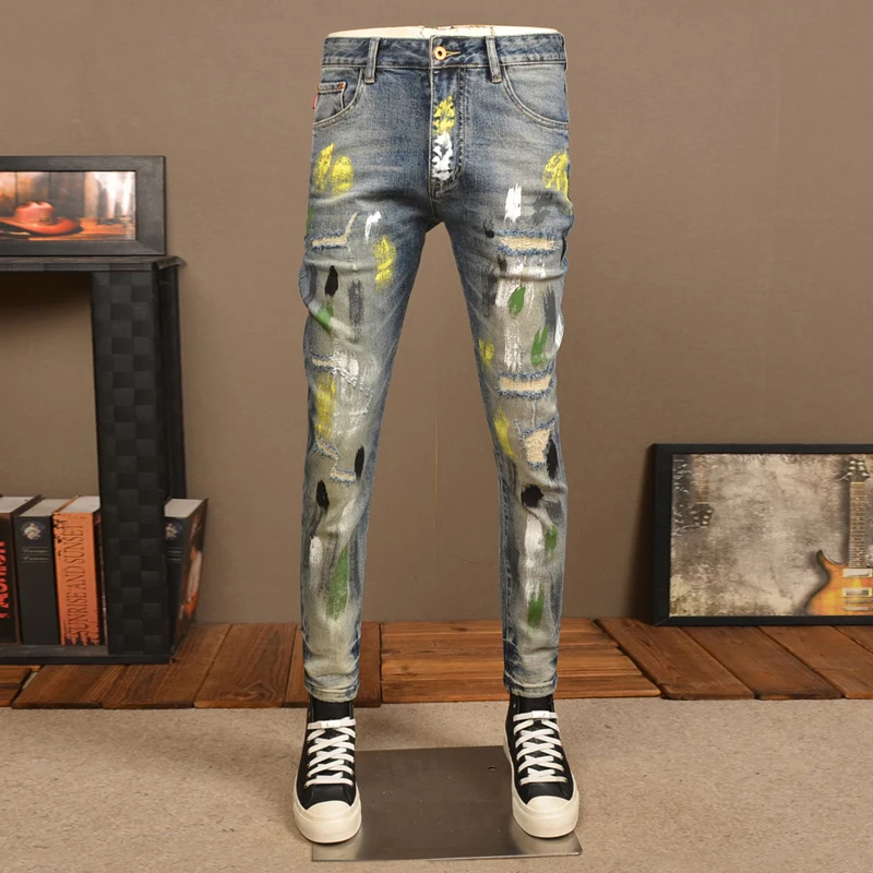 Street fashion men's jeans, corrugated painted retro washed blue elastic slim fit jeans, men's hip-hop retro denim pants, hombre
Street fashion men's jeans, corrugated painted retro washed blue elastic slim fit jeans, men's hip-hop retro denim pants, hombre