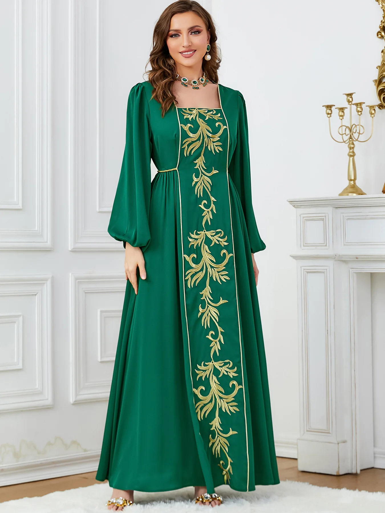Eid Muslim Dress for Women Abaya Embroidery Square Collar Lace-up Jalabiya Party Dresses Kaftan Vestidos Long Robe Arab Dubai
Eid Muslim Dress for Women Abaya Embroidery Square Collar Lace-up Jalabiya Party Dresses Kaftan Vestidos Long Robe Arab Dubai