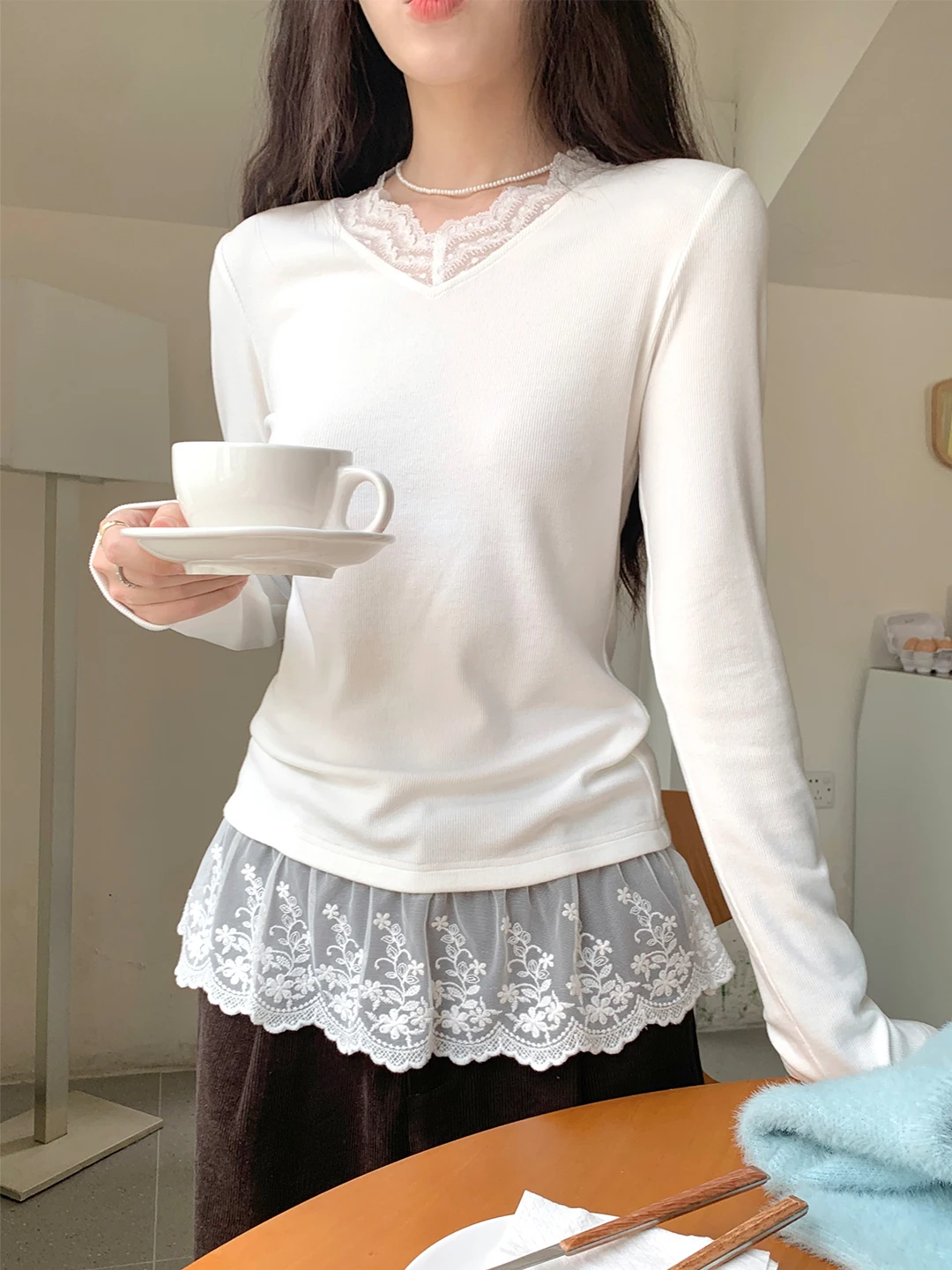 Уютная женская базовая футболка с кружевным подолом irt 2025 New Sle Long Sve, внутренняя одежда, осенне-зимняя многослойная повседневная мода
Уютная женская базовая футболка с кружевным подолом irt 2025 New Sle Long Sve, внутренняя одежда, осенне-зимняя многослойная повседневная мода