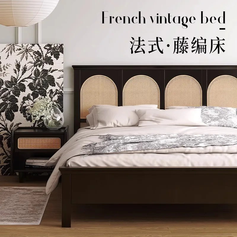 Плетеная кровать из ротанга в стиле ретро, черная французская кровать из массива дерева, 1,5 м, 1,8 м, двуспальная средняя древняя кровать для проживания в семье 
Плетеная кровать из ротанга в стиле ретро, черная французская кровать из массива дерева, 1,5 м, 1,8 м, двуспальная средняя древняя кровать для проживания в семье