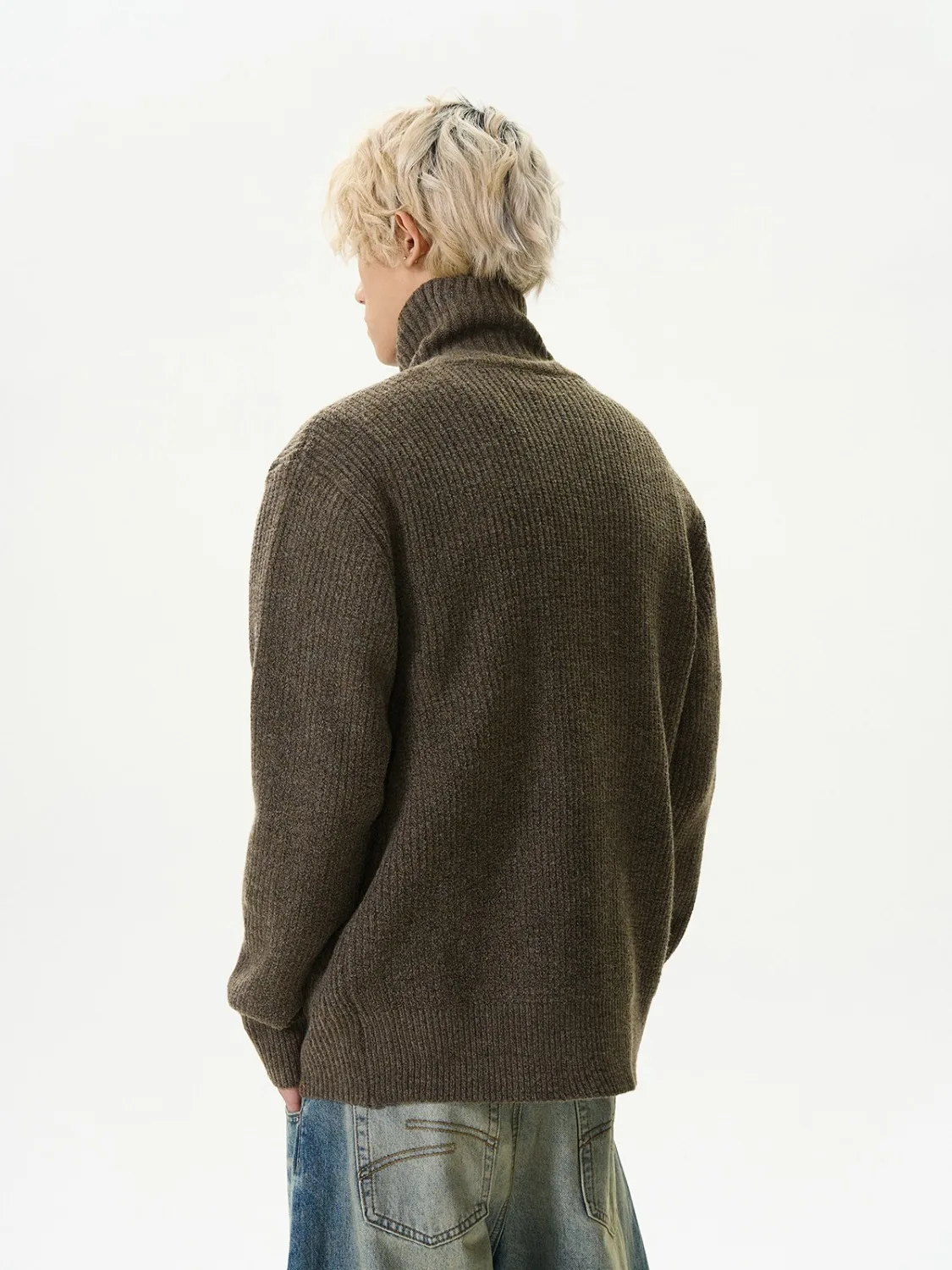 Американский винтажный кардиган на пуговицах с высоким воротником, свитер для мужчин и женщин, свободная ленивая элитная вязаная верхняя одежда, модная
Американский винтажный кардиган на пуговицах с высоким воротником, свитер для мужчин и женщин, свободная ленивая элитная вязаная верхняя одежда, модная