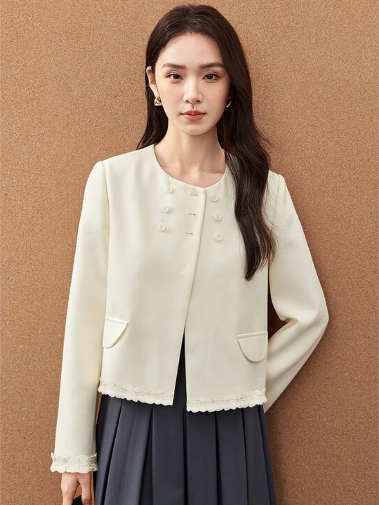 SENTUBILA Elegant Women's Short Jacket 2025 Autumn Luxury Round Neck Double Breasted Lace Apricot Coat Commute Coat 151W80341 
SENTUBILA Elegant Women's Short Jacket 2025 Autumn Luxury Round Neck Double Breasted Lace Apricot Coat Commute Coat 151W80341