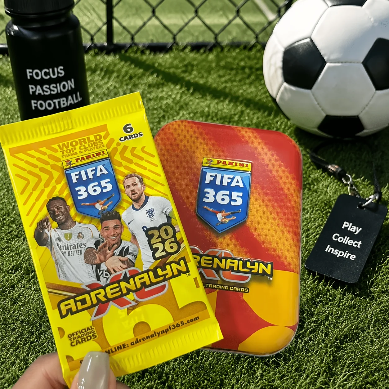 1/2/3 Random Tins Football Collectible Trading Card Sets Hobby Collection Cards
1/2/3 Random Tins Football Collectible Trading Card Sets Hobby Collection Cards