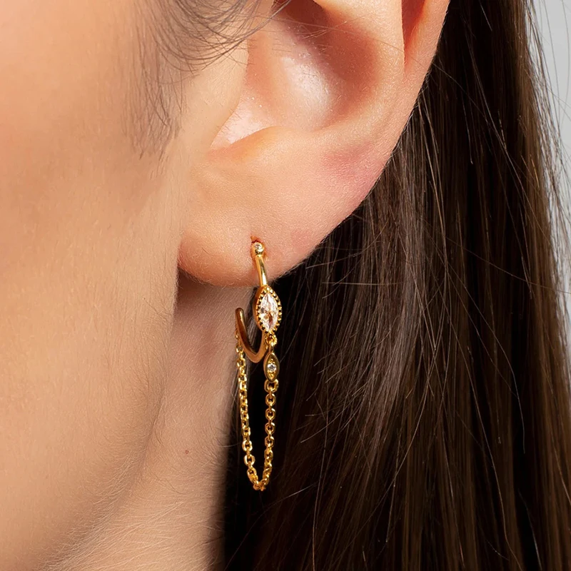 925 Sterling Silver Needle Luxury Chain Tassel C-shaped Stud Earrings Women's White Zircon Piercing Earrings Party Fine Jewelry
925 Sterling Silver Needle Luxury Chain Tassel C-shaped Stud Earrings Women's White Zircon Piercing Earrings Party Fine Jewelry