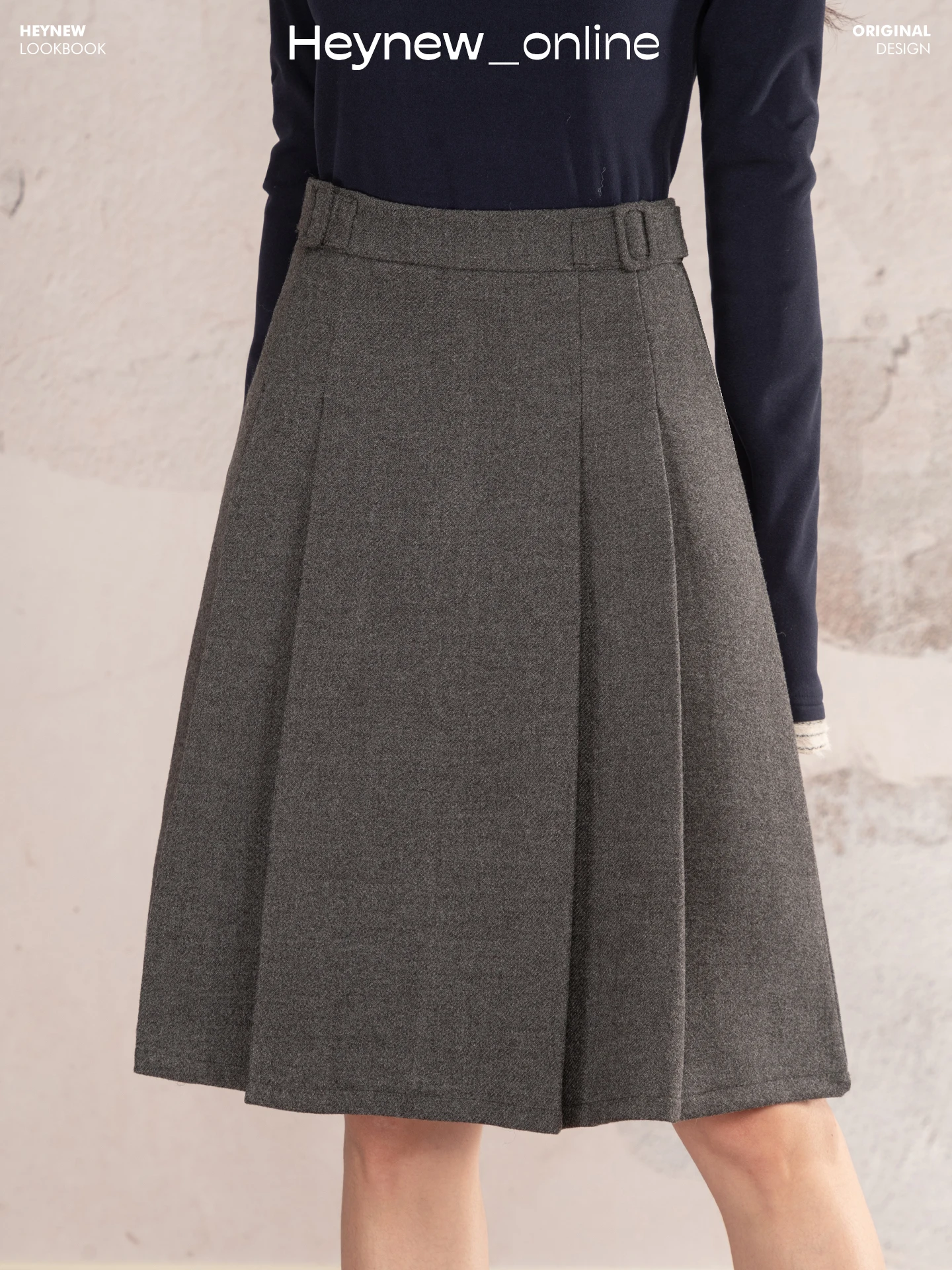 Heynew Grey Asymmetric Pleated High Waist Skirt Women's Winter New College Style Cover Hip Short Skirt City Commute
Heynew Grey Asymmetric Pleated High Waist Skirt Women's Winter New College Style Cover Hip Short Skirt City Commute