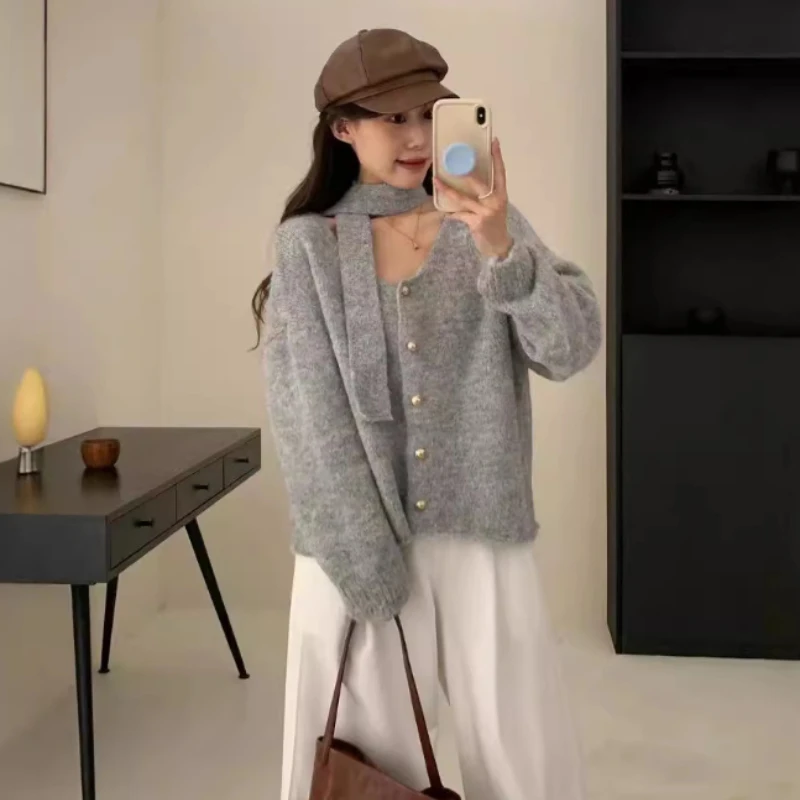 Autumn and Winter Knitted Cardigan for Women 2024 New Style Single breasted Ribbon Long sleeved Sweater Coat Thickened Top
Autumn and Winter Knitted Cardigan for Women 2024 New Style Single breasted Ribbon Long sleeved Sweater Coat Thickened Top