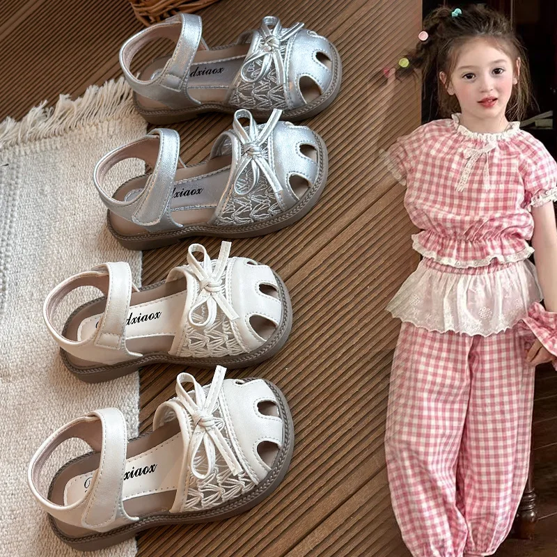 Girls Hollow Fashion Sandals Soft-soled Bow Princess Shoes Children's Closed Toe Anti-kick Beach Shoes Slipper
Girls Hollow Fashion Sandals Soft-soled Bow Princess Shoes Children's Closed Toe Anti-kick Beach Shoes Slipper