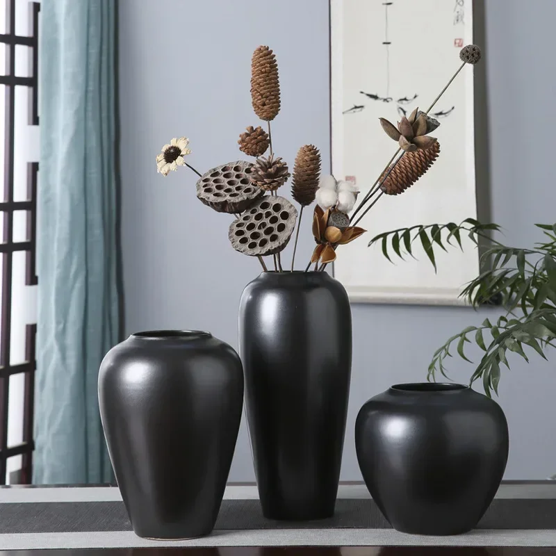 Jingdezhen Modern Flower Vase, Creative Solid Color Ceramic Ornament, Perfect for Tables and Entryway Decoration
Jingdezhen Modern Flower Vase, Creative Solid Color Ceramic Ornament, Perfect for Tables and Entryway Decoration