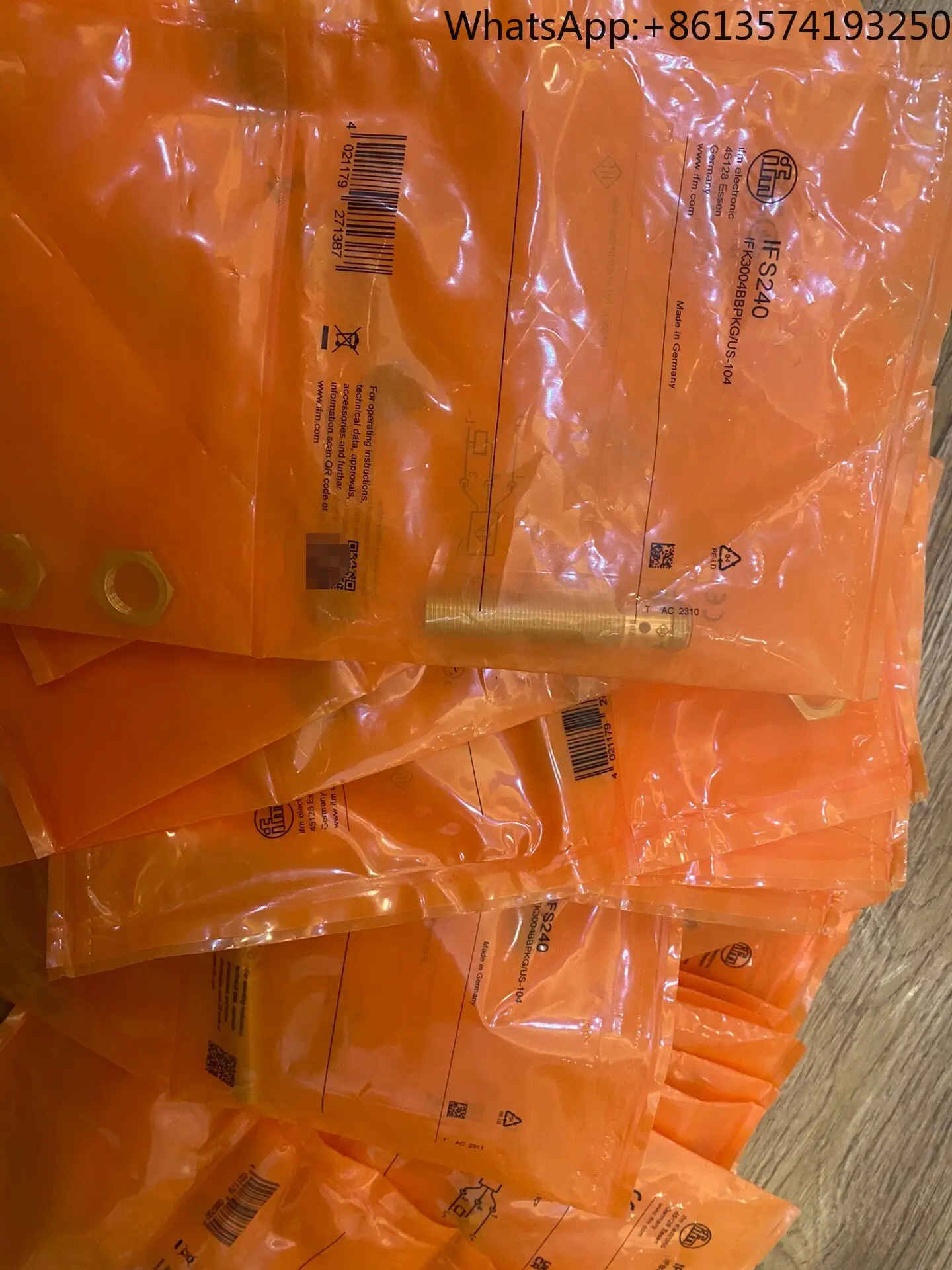 IFS240 Yifumen brand new original and genuine unopened proximity switchin stock
IFS240 Yifumen brand new original and genuine unopened proximity switchin stock