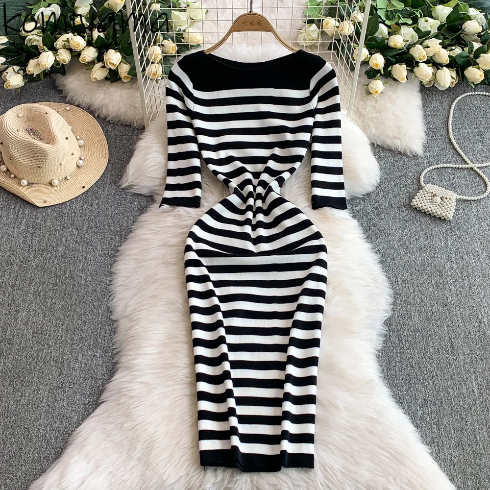 Stripe Knit Vestidos Three Quarter Sleeve Woman 2025 Summer New Dress Bodycon Dresses Korean Ropa De Mujer Temperament Robes
Stripe Knit Vestidos Three Quarter Sleeve Woman 2025 Summer New Dress Bodycon Dresses Korean Ropa De Mujer Temperament Robes