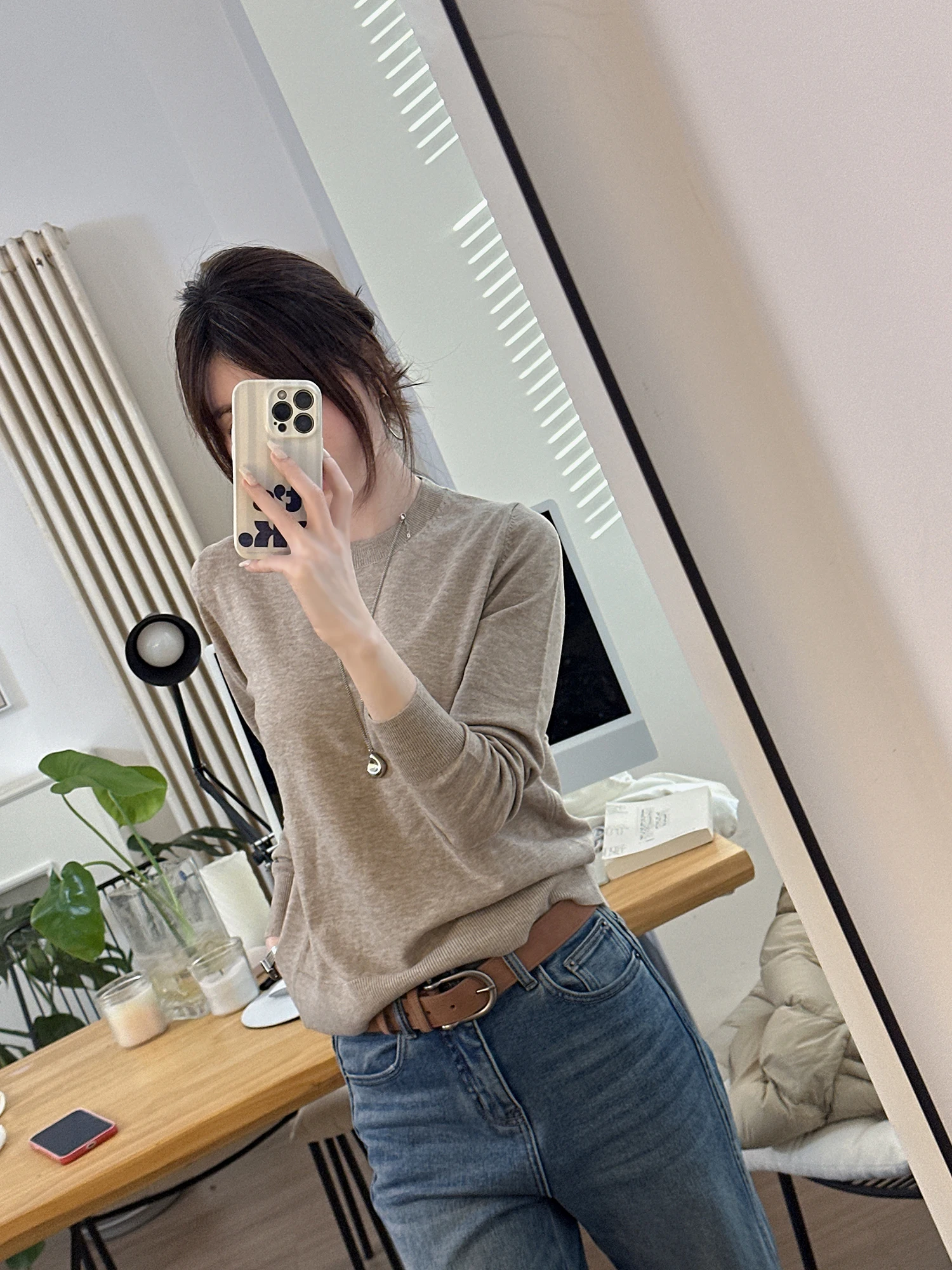 Soft Camere Long Sve Knitted Sweater round Ne Basic Sle Winter Inner Wear Comfortable Fit Women's Faion Premium Qu...
Soft Camere Long Sve Knitted Sweater round Ne Basic Sle Winter Inner Wear Comfortable Fit Women's Faion Premium Qu...