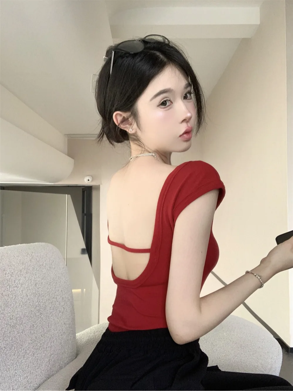 Sweet And Spicy Red T-Shirt Women's Shoulder Length Short Sleeve U-Neck Slimming Versatile Top for Summer Casual Wear
Sweet And Spicy Red T-Shirt Women's Shoulder Length Short Sleeve U-Neck Slimming Versatile Top for Summer Casual Wear