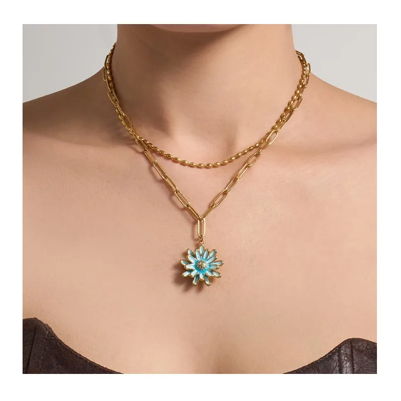 Enamel Color Glaze Dripping Oil Chrysanthemum Pendant Double Layer Necklace Fashion Light Luxury Versatile Personality Collarbon
Enamel Color Glaze Dripping Oil Chrysanthemum Pendant Double Layer Necklace Fashion Light Luxury Versatile Personality Collarbon