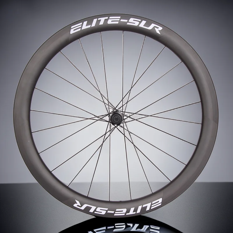 Колеса для шоссейного велосипеда ELITE, комплект колес 700C, карбоновая втулка, дисковый тормоз, матовая глянцевая оправа, быстросъемные аксессуары для велосипеда
Колеса для шоссейного велосипеда ELITE, комплект колес 700C, карбоновая втулка, дисковый тормоз, матовая глянцевая оправа, быстросъемные аксессуары для велосипеда