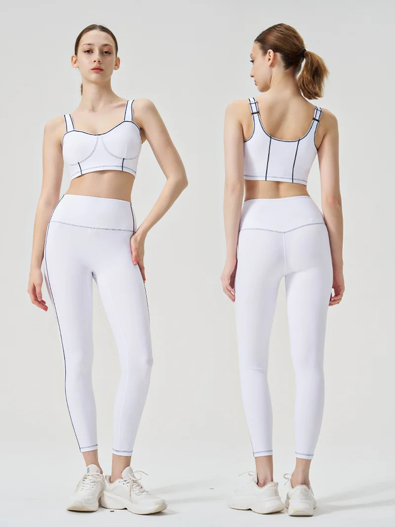 Yoga wear, a high-end sports solid-color high-elastic tight high-intensity sports set, women's fitness clothes suitable for gym
Yoga wear, a high-end sports solid-color high-elastic tight high-intensity sports set, women's fitness clothes suitable for gym