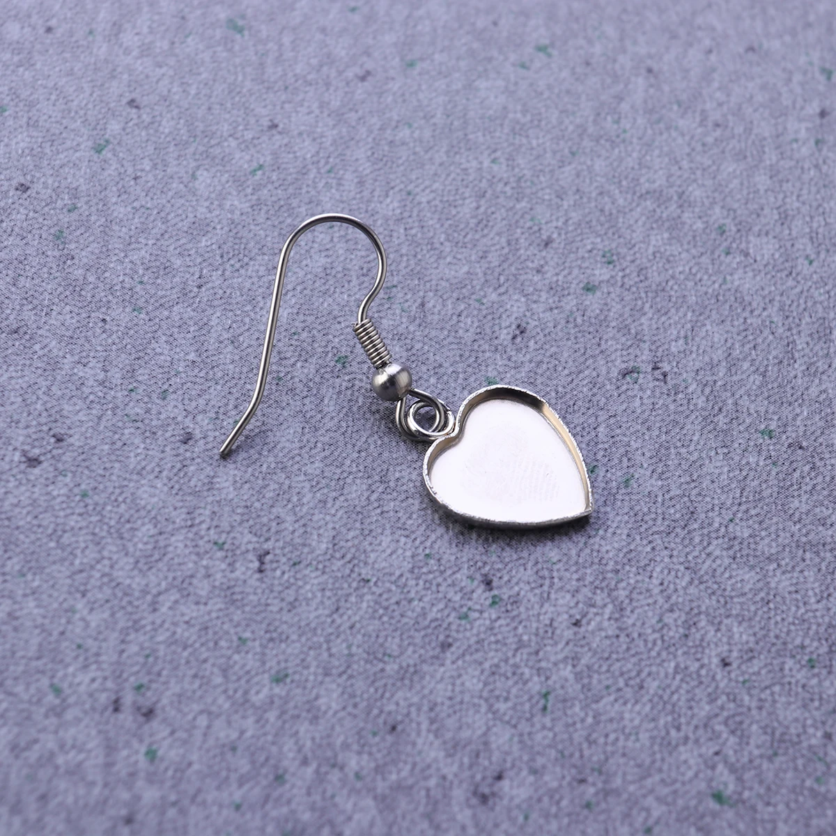 40 Pcs Earrings Silver Heart Blank for Women Shape Jewelry Base Making Charms Stainless Steel Girl
40 Pcs Earrings Silver Heart Blank for Women Shape Jewelry Base Making Charms Stainless Steel Girl
