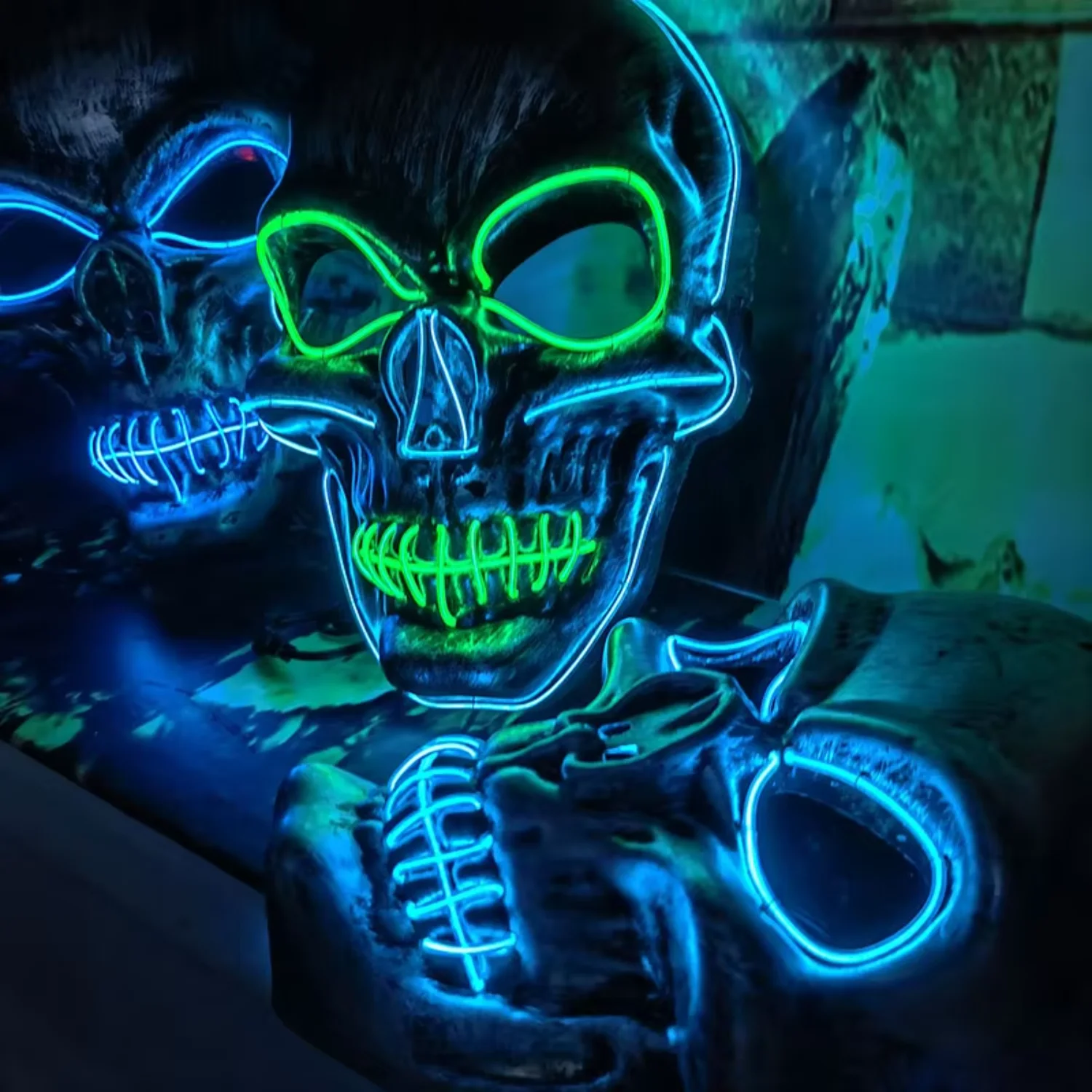 The Purge Terror White LED Glowing Mask Halloween Light Up Costume Cosplay Props 4 Lighting Modes Scary Wire Mask
The Purge Terror White LED Glowing Mask Halloween Light Up Costume Cosplay Props 4 Lighting Modes Scary Wire Mask