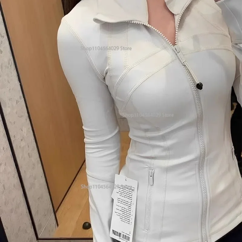 Y2K striped solid color yoga clothes for women autumn slim zipper sports running street fashion retro fitness tops 2025 hot sale
Y2K striped solid color yoga clothes for women autumn slim zipper sports running street fashion retro fitness tops 2025 hot sale