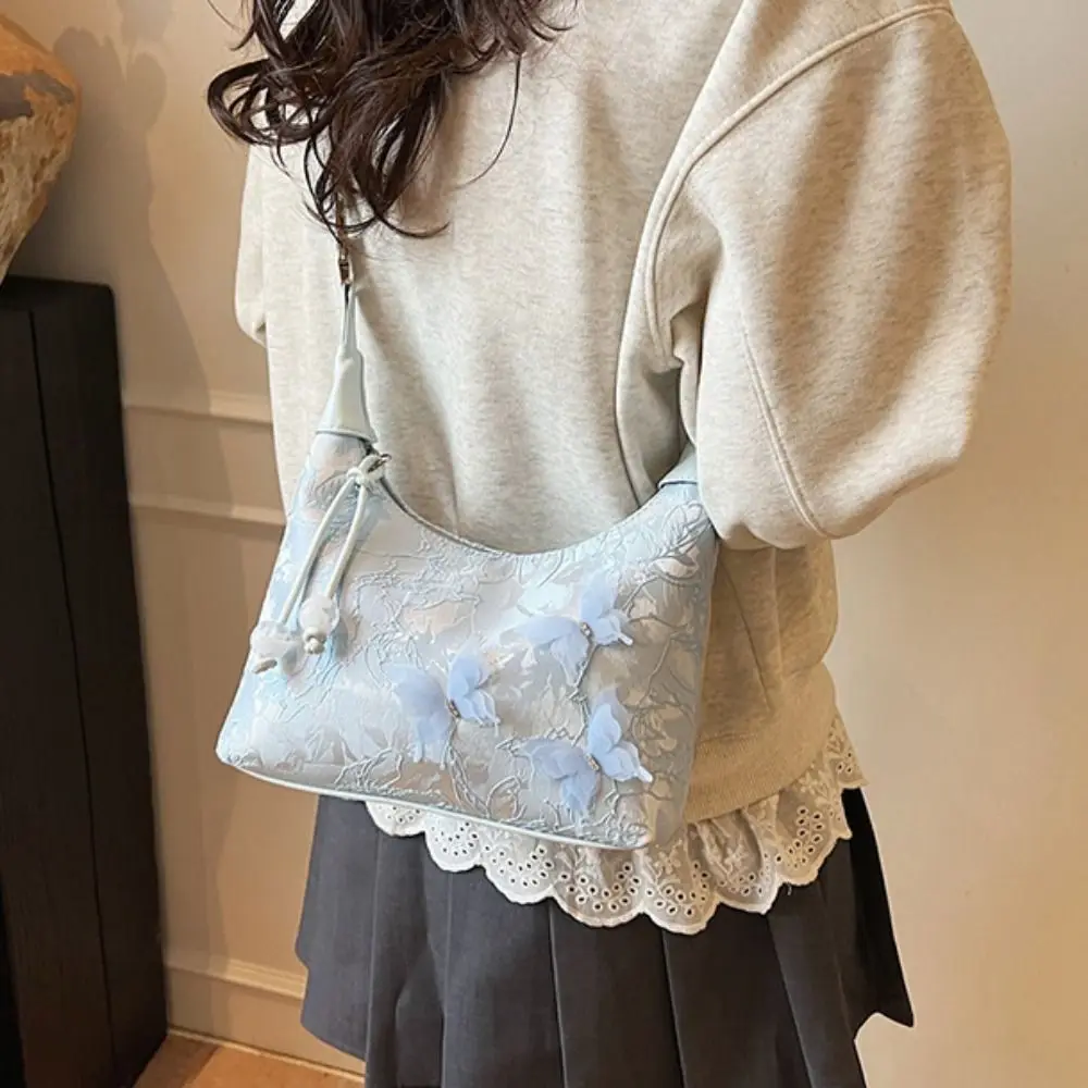 Flower Pattern Chinese Style Crossbody Bag Cheongsam Accessories Elegant Hanfu Printing Handbag Single Shoulder with Handle
Flower Pattern Chinese Style Crossbody Bag Cheongsam Accessories Elegant Hanfu Printing Handbag Single Shoulder with Handle