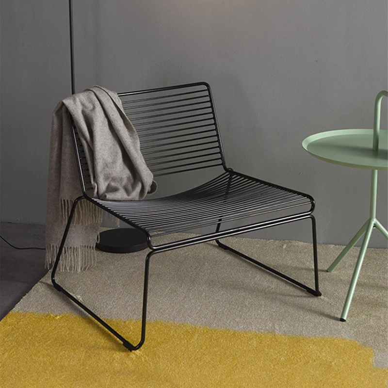 Nordic INS Dining Chair Minimalist Metal Accent Chair Lightweight Outdoor Leisure Seat for Home Cafe or Patio Use
Nordic INS Dining Chair Minimalist Metal Accent Chair Lightweight Outdoor Leisure Seat for Home Cafe or Patio Use