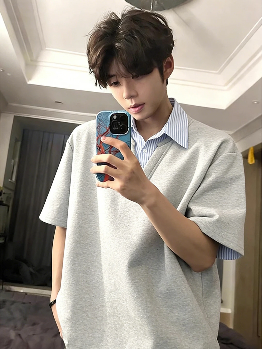 ay irt Collar ort Sve irt Men's Summer High Sensation Cool American Retro Sle Fake Two-Piece T-irt
ay irt Collar ort Sve irt Men's Summer High Sensation Cool American Retro Sle Fake Two-Piece T-irt