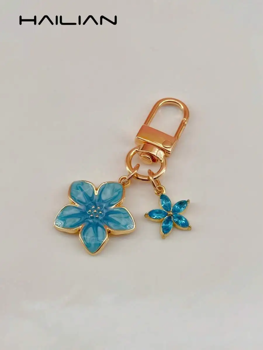 Lightweight elegant sakura-shaped keychain made of alloy with five-petal flower design ideal for bags car keys or as a thoughtfu
Lightweight elegant sakura-shaped keychain made of alloy with five-petal flower design ideal for bags car keys or as a thoughtfu