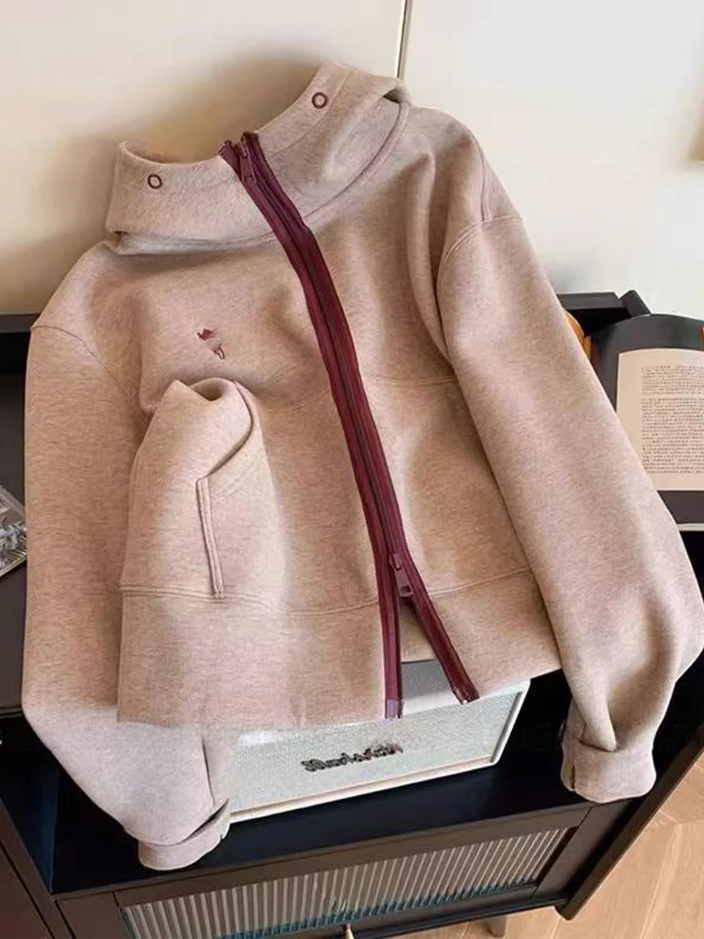 Fall Winter Women's Zipper Hoodie Slimming Versatile Outerwear Top High-End Sensation Little Fraance Sle Lazy Sle
Fall Winter Women's Zipper Hoodie Slimming Versatile Outerwear Top High-End Sensation Little Fraance Sle Lazy Sle