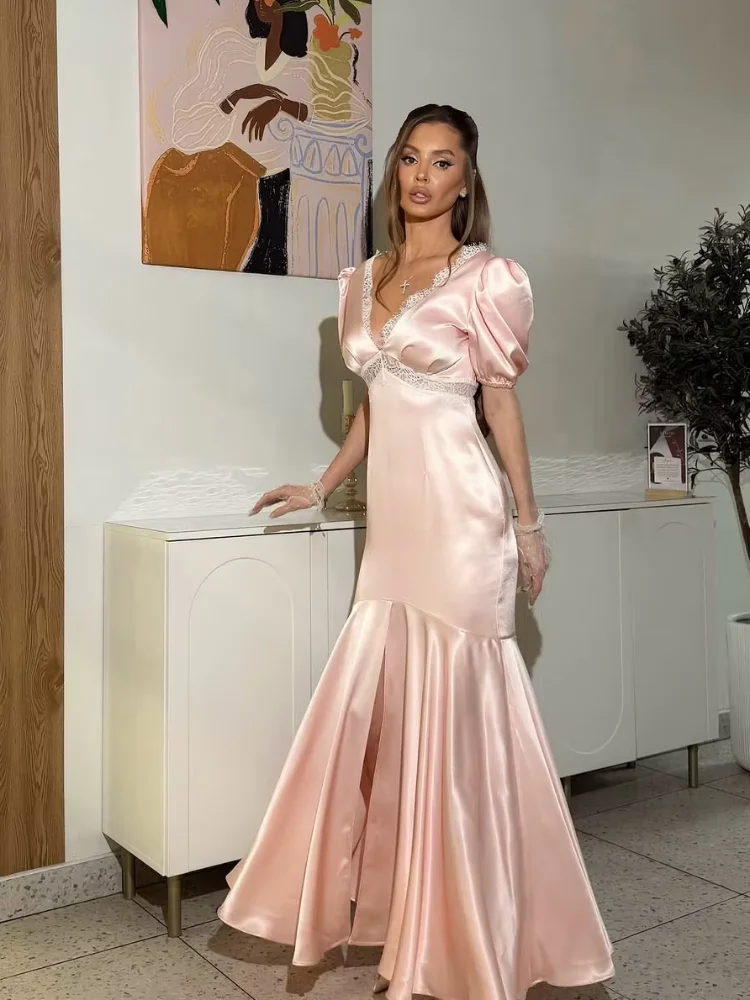 Pink Stain Lace Trim Puff Short Sleeves Women Maxi Dress V-neck Waist Cinching Split Slim Dresses 2026 New Lady Party Vestidos
Pink Stain Lace Trim Puff Short Sleeves Women Maxi Dress V-neck Waist Cinching Split Slim Dresses 2026 New Lady Party Vestidos