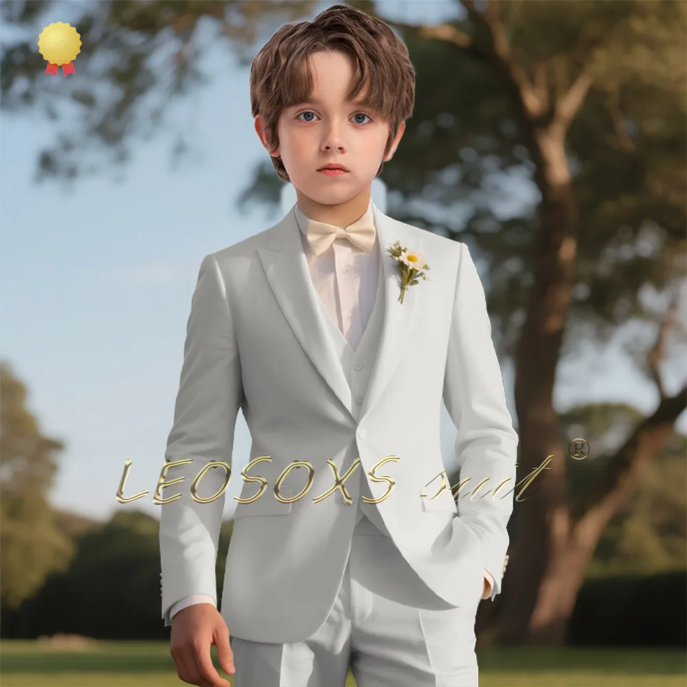 Classic boy's suit 3 piece set, children's wedding party dinner suit, customizable size, boy's tuxedo slim fit elegant suit
Classic boy's suit 3 piece set, children's wedding party dinner suit, customizable size, boy's tuxedo slim fit elegant suit