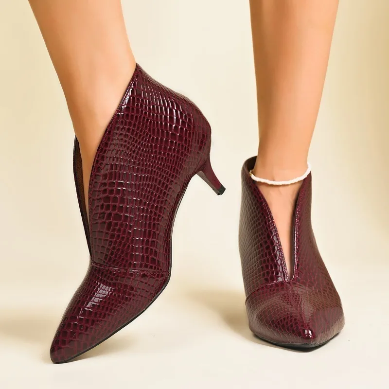 2025 New French Fashion Pointed Toe Casual Solid High Heel Single Shoes Trendy Retro Casual Outdoor Comfortable Thin Heel Shoes
2025 New French Fashion Pointed Toe Casual Solid High Heel Single Shoes Trendy Retro Casual Outdoor Comfortable Thin Heel Shoes