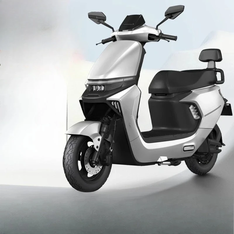 Electric motorcycle high-speed pedal long-distance running king battery car
Electric motorcycle high-speed pedal long-distance running king battery car