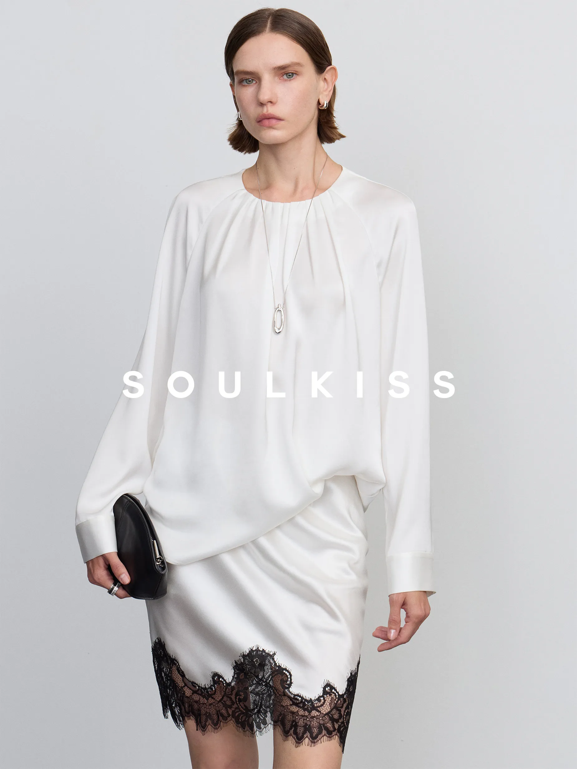 Модный ацетатный двусторонний шелковый топ SOULKISS с охлаждающим эффектом, плиссированный, для женщин, для повседневной носки
Модный ацетатный двусторонний шелковый топ SOULKISS с охлаждающим эффектом, плиссированный, для женщин, для повседневной носки