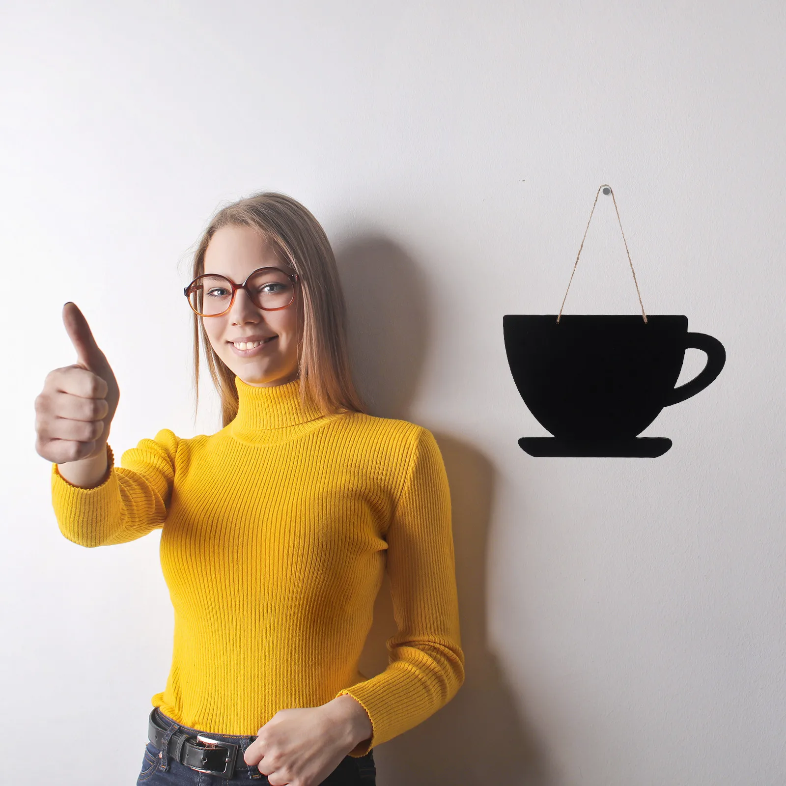 1Pcs Premium Hanging Chalkboard Message Board Wooden Display Board for Notification Graffiti Decoration Coffee Shop Restaurant
1Pcs Premium Hanging Chalkboard Message Board Wooden Display Board for Notification Graffiti Decoration Coffee Shop Restaurant