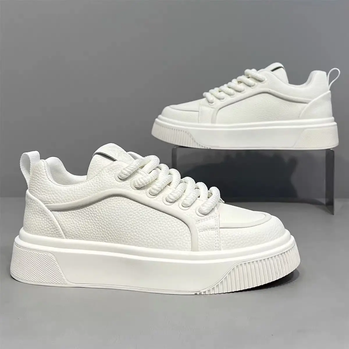 Comfortable Men's Sneakers 2025 New Autumn Men Casual Shoes Fashion Lightweight Outdoor Breathable Running Shoes For Man Jogging
Comfortable Men's Sneakers 2025 New Autumn Men Casual Shoes Fashion Lightweight Outdoor Breathable Running Shoes For Man Jogging