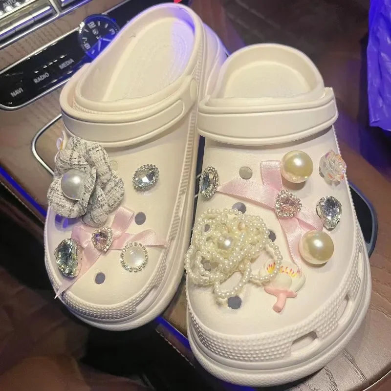 New Colorful Flowers Shoe Charms for Crocs Fashion Elegant Pearl Shoe Accessories All-match Vintage Clogs Buckle Decorations DIY
New Colorful Flowers Shoe Charms for Crocs Fashion Elegant Pearl Shoe Accessories All-match Vintage Clogs Buckle Decorations DIY