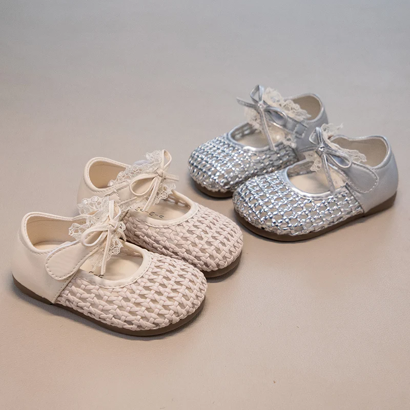 New Summer Girls' Princess Sandals Woven Hollow Children's Beach Shoes Walking Shoes Fashionable Soft Comfortable Flat Shoes
New Summer Girls' Princess Sandals Woven Hollow Children's Beach Shoes Walking Shoes Fashionable Soft Comfortable Flat Shoes