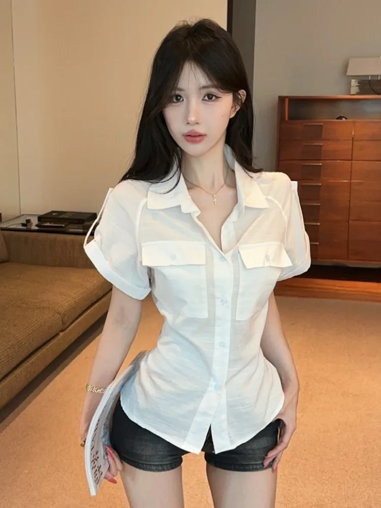 Korean Style Commute Loose Fit Shirt Summer New Single Button Short Sleeve Women's Top Fashion Breathable Citywalk
Korean Style Commute Loose Fit Shirt Summer New Single Button Short Sleeve Women's Top Fashion Breathable Citywalk