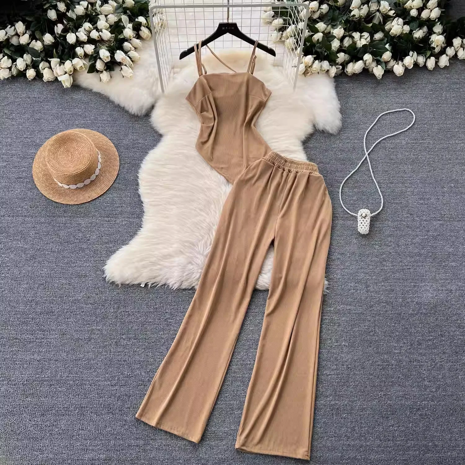 Halter Top High-Waisted Casual Pants Two-Piece Set Sexy Summer Slip + Casual High-Waisted Pants Sexy Solid Color Suit
Halter Top High-Waisted Casual Pants Two-Piece Set Sexy Summer Slip + Casual High-Waisted Pants Sexy Solid Color Suit