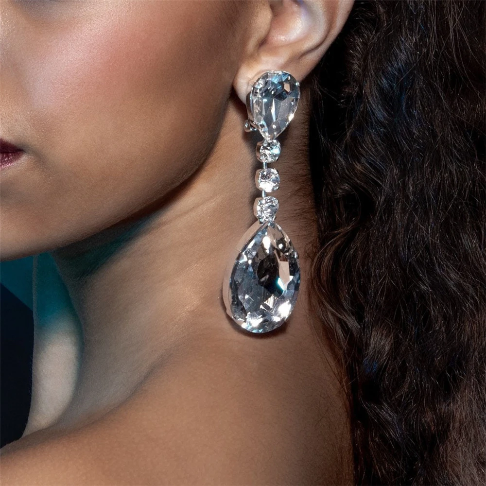 Deluxe Shiny Rhinestone Super Large Droplet Pendant Earrings Wedding Party Girl Jewelry Crystal Large Geometric Droplet Earrings
Deluxe Shiny Rhinestone Super Large Droplet Pendant Earrings Wedding Party Girl Jewelry Crystal Large Geometric Droplet Earrings