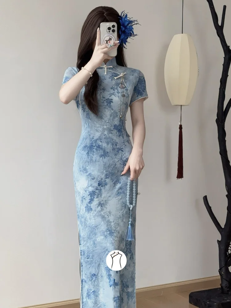 Синее длинное платье Dr Ele в стиле ретро с низким разрезом ort Sve с цветочным принтом, дышащее, удобное для молодых женщин
Синее длинное платье Dr Ele в стиле ретро с низким разрезом ort Sve с цветочным принтом, дышащее, удобное для молодых женщин