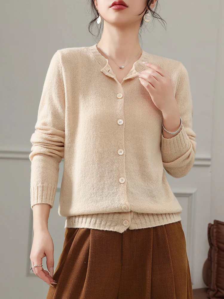 New Women's Merino Wool Sweater Spring Autumn Female T-Shirts Thin Knitted Cardigan Long Sleeve Clothing Tops Cozy Coats
New Women's Merino Wool Sweater Spring Autumn Female T-Shirts Thin Knitted Cardigan Long Sleeve Clothing Tops Cozy Coats