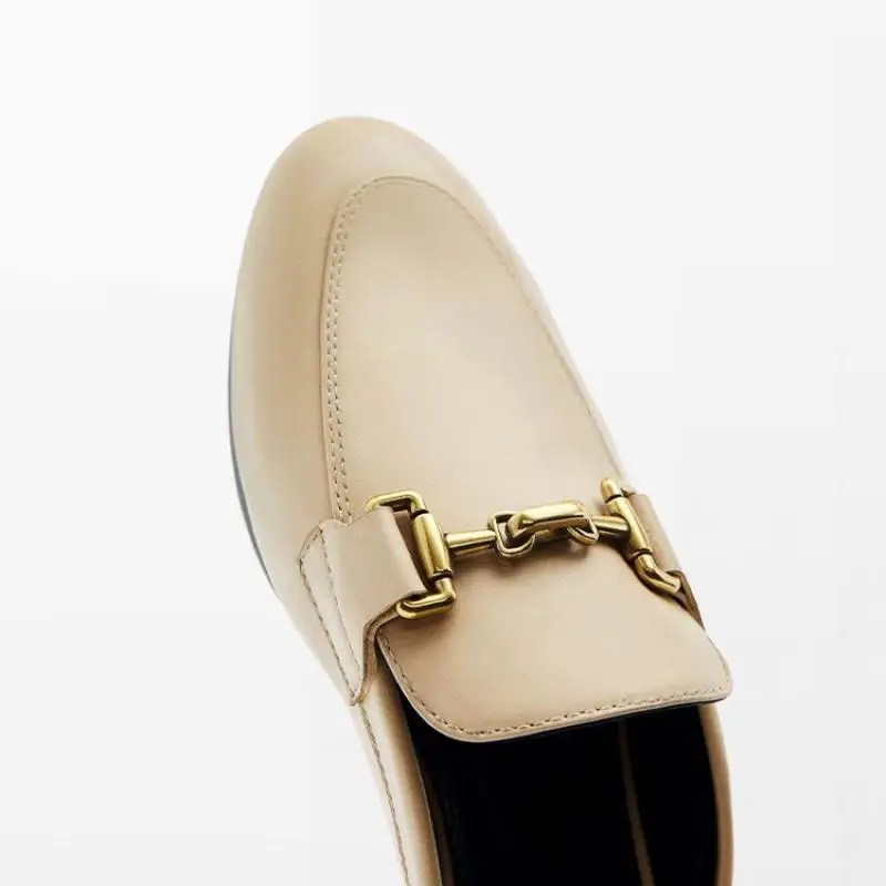 Withered Minimalist Retro Women's Shoes Leather Round Toe Mueller Shoes Gold Buckle Loafers Flat Mules Lazy Shoes Slippers
Withered Minimalist Retro Women's Shoes Leather Round Toe Mueller Shoes Gold Buckle Loafers Flat Mules Lazy Shoes Slippers
