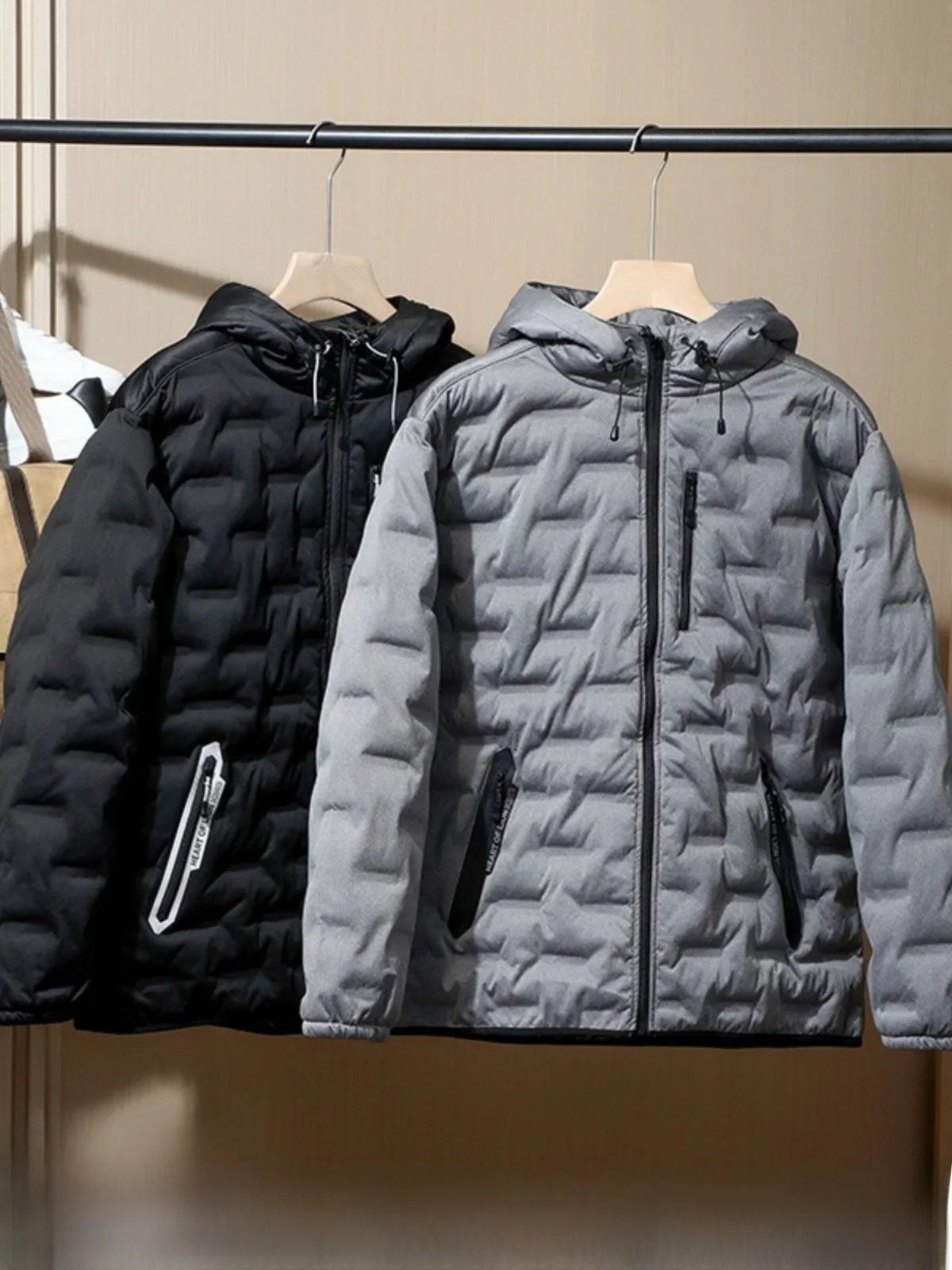 High-End Men's Autumn Winter Anti-Cold Clothes Warm Cotton Clothes Constant Temperature Honeycomb Inner Full Prure Glue Po...
High-End Men's Autumn Winter Anti-Cold Clothes Warm Cotton Clothes Constant Temperature Honeycomb Inner Full Prure Glue Po...